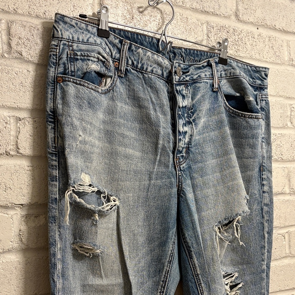 American Eagle Outfitters Tomgirl Ripped Jeans (Size 18 Short)